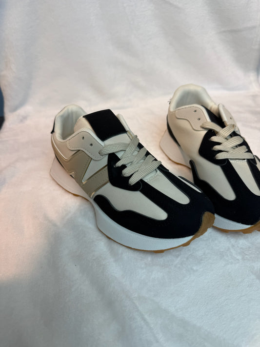 Zapatilla Marbella Negra y Beige